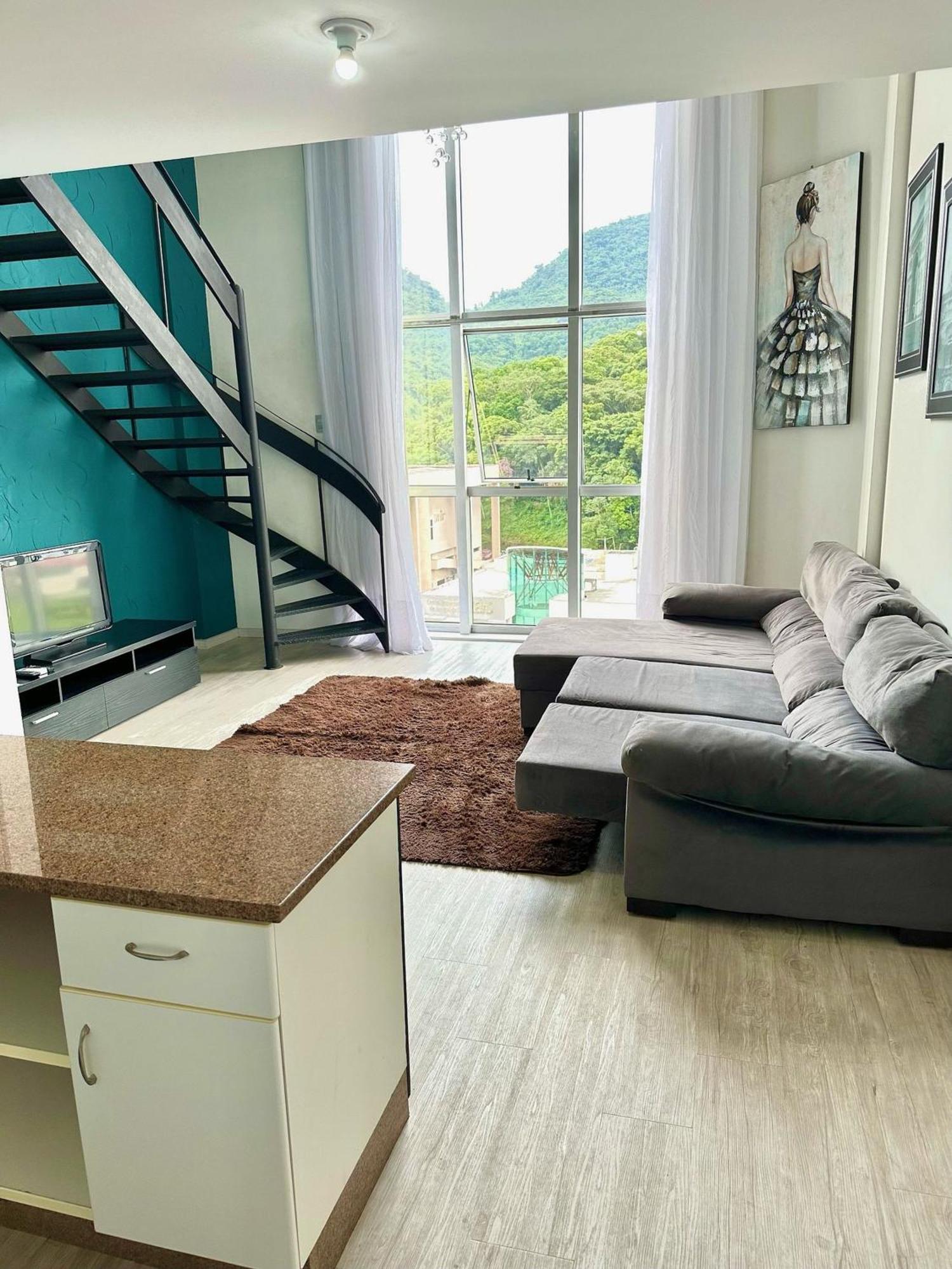 Villa Saint Sebastian Flat 603- Com Hidro! Ate 3 Pessoas, Duplex, No Centro Jaraguá do Sul Esterno foto